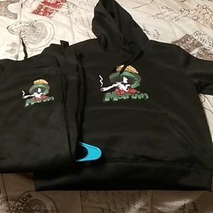 Marvin martion two piece